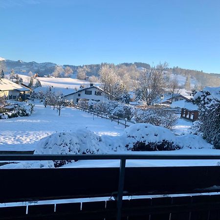 Lindners Hideaways - Bergnest Lodge - Bergblick Fewo 6 Pers Balkon Garten Hund Ski Unterkunft Luftkurort Oberreute Naehe Buchenegger Wasserfaelle Eistobel Bodensee 외부 사진